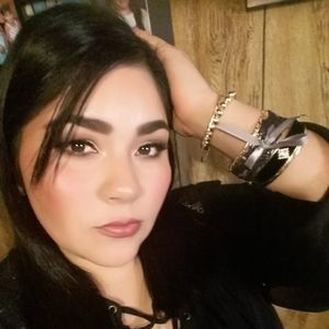 Meet your Posher, Ramona